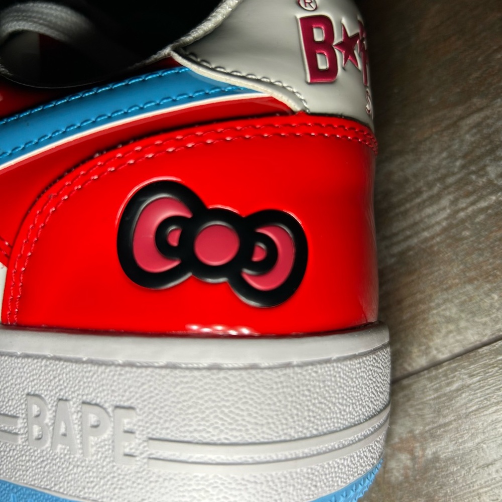 Hello Kitty Bapestas - Picture 5 of 7